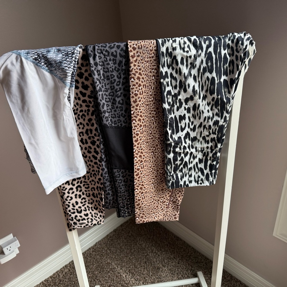Varley Women’s animal print leggings bundle